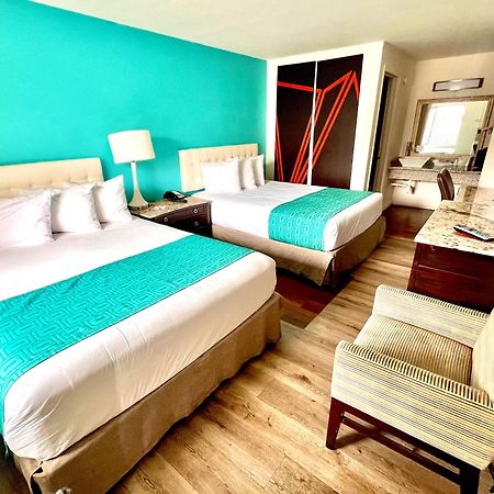 Howard Johnson By Wyndham Downtown Рино Екстериор снимка
